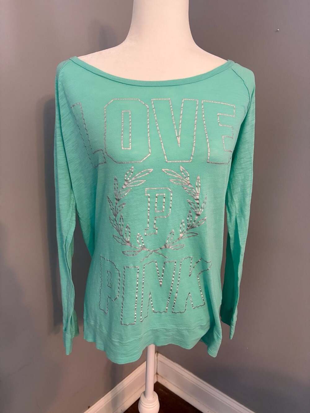 Victoria's Secret PINK Mint Green Long Sleeve Scoop Neck Graphic Tee Size Large